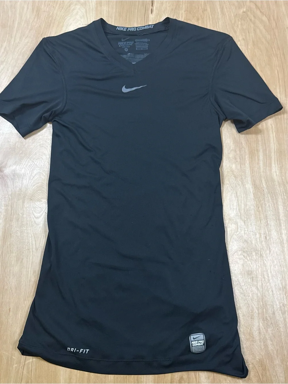 Nike Pro Combat Women’s Black Dri-FIT Compression V-Neck top Size Medium